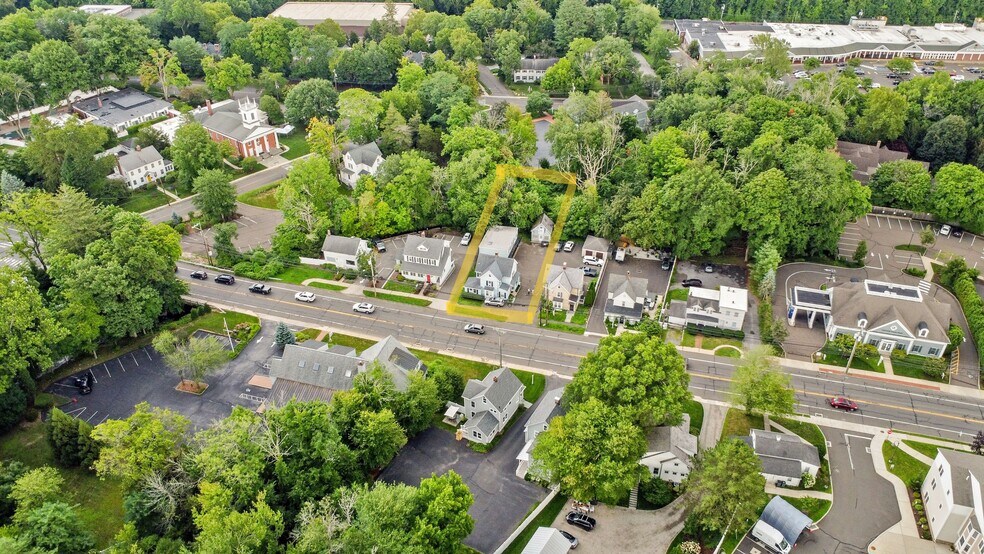 More Photos Of 676 Boston Post Rd, Darien Office For Sale
