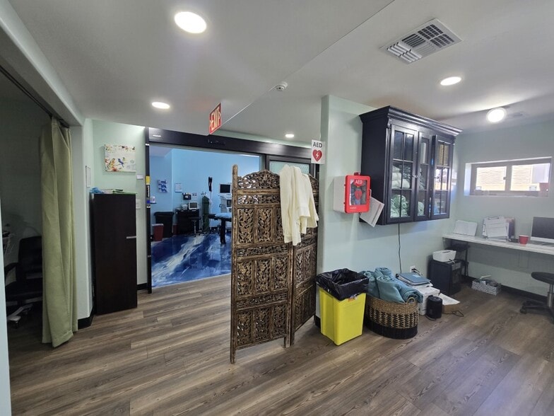 More Photos Of 999 Division St, Prescott Medical For Sale