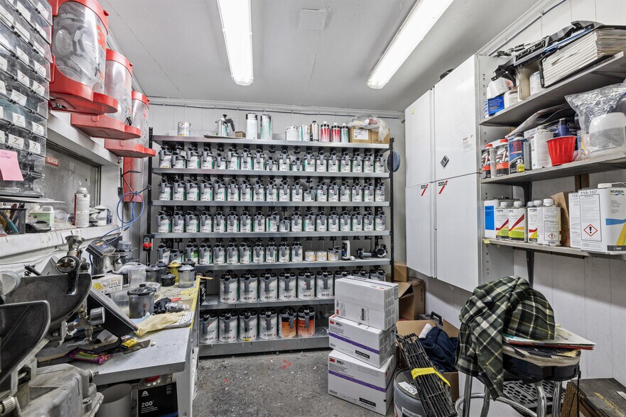 More Photos Of 20 Woodland St, Methuen Auto Repair For Sale