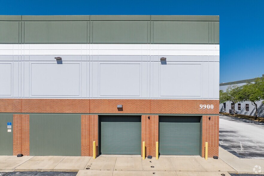 More Photos Of 9900 18th St N, Saint Petersburg Unknown For Lease