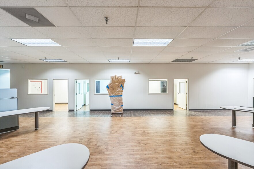 More Photos Of 2080 Brentwood St, High Point Office For Lease