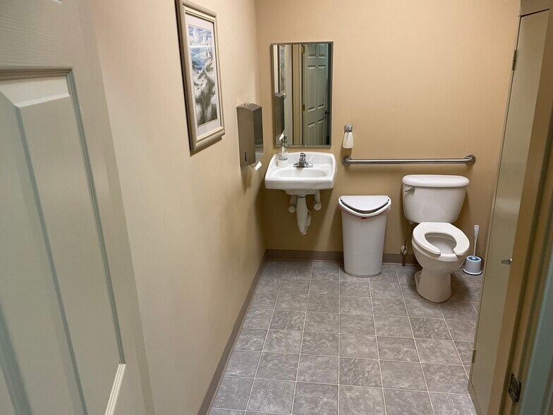 More Photos Of 107 Kilson Dr, Mooresville Office Residential For Sale