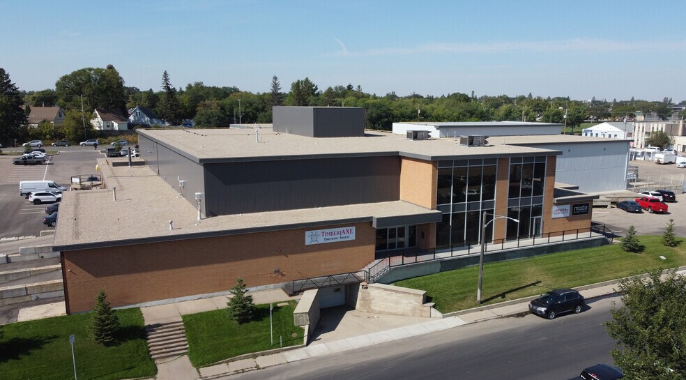 Primary Photo Of 1415 Ontario Av, Saskatoon Distribution For Lease