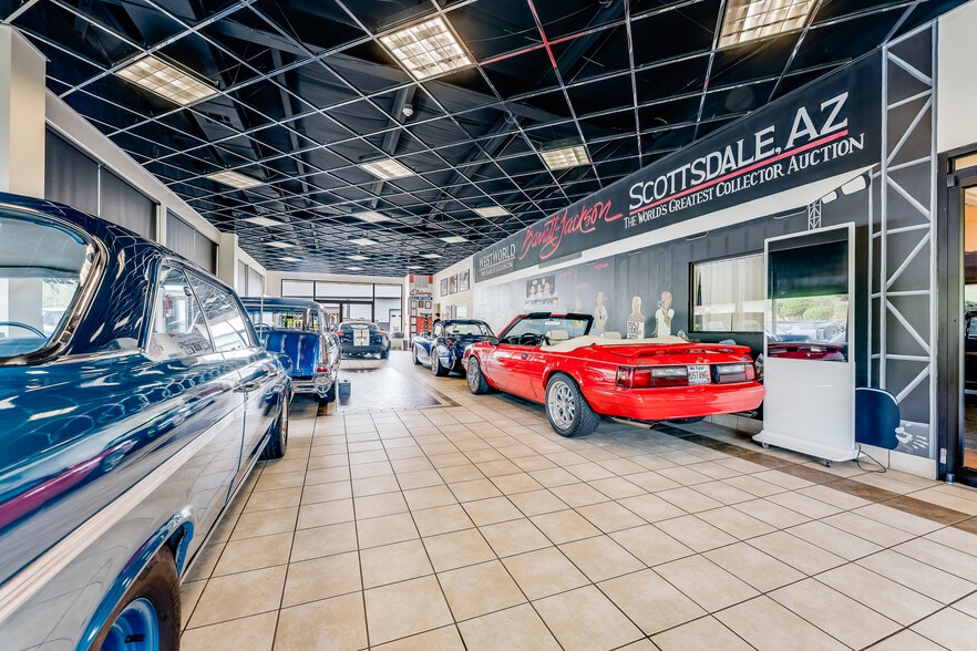 More Photos Of 2050 Winners Dr, Fairmont Auto Repair For Sale