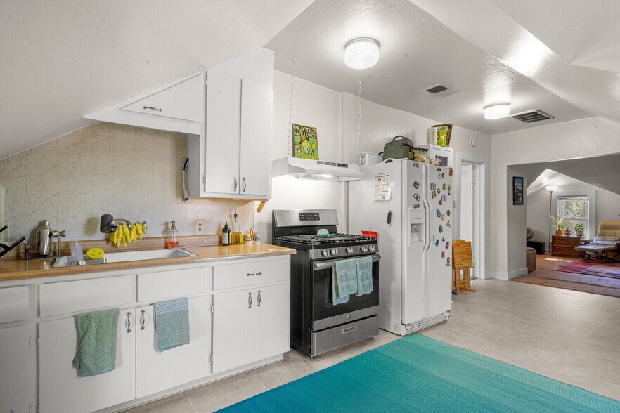 More Photos Of 142 N Central Ave, Campbell Office Residential For Sale