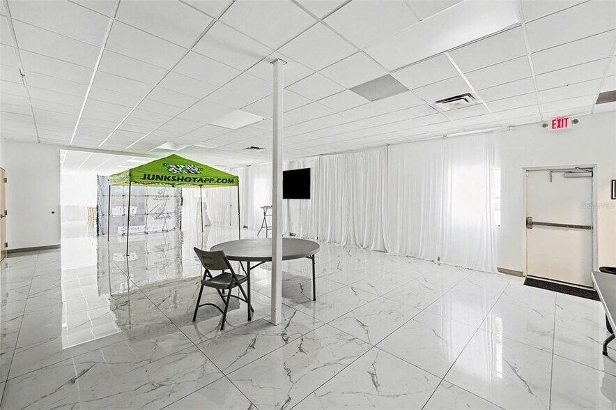 More Photos Of 2304 E Busch Blvd, Tampa Office For Sale