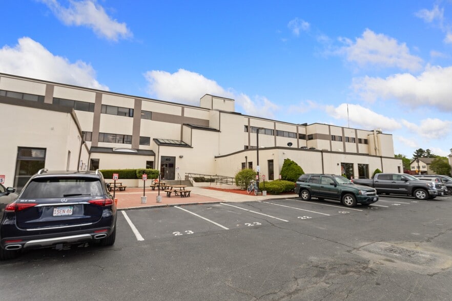 More Photos Of 22-44 Eastern Ave, Malden Office For Lease