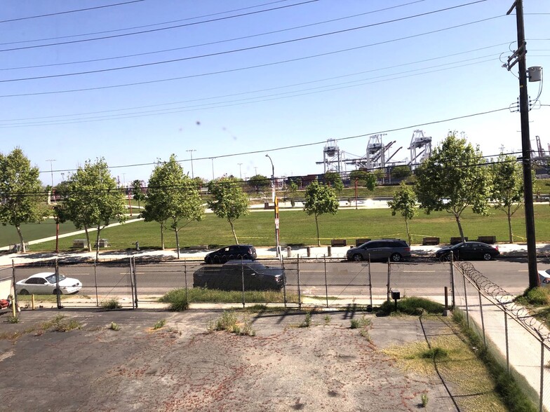 More Photos Of 911 W C St, Wilmington Warehouse For Lease