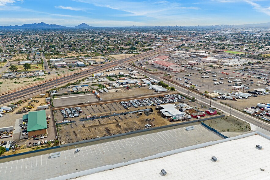 More Photos Of 6424 W Orangewood Ave, Glendale Contractor Storage Yard For Lease