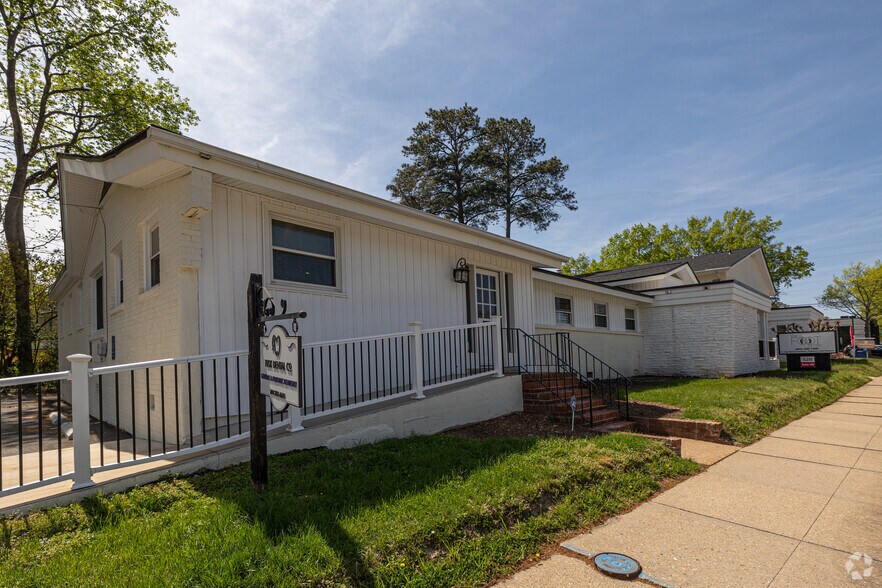 Primary Photo Of 5311 Patterson Ave, Richmond Coworking Space