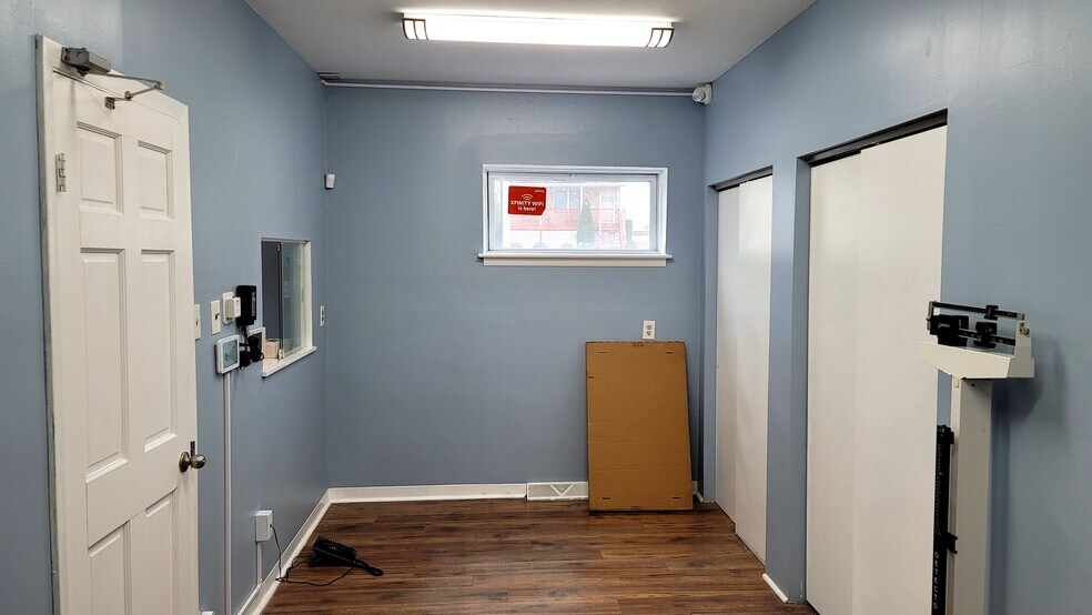 More Photos Of 2809 River Rd, Camden Medical For Sale