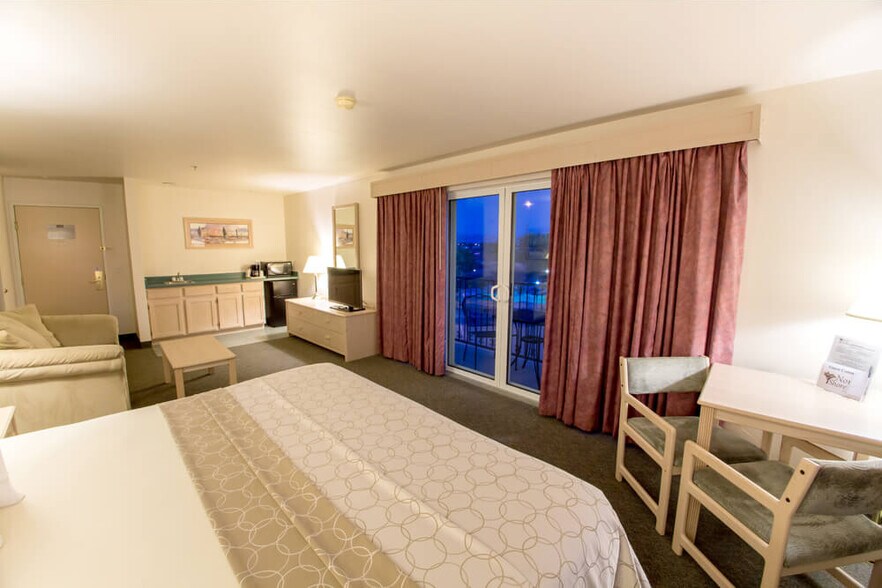 More Photos Of 520 N Moapa Valley Blvd, Overton Hotel For Sale