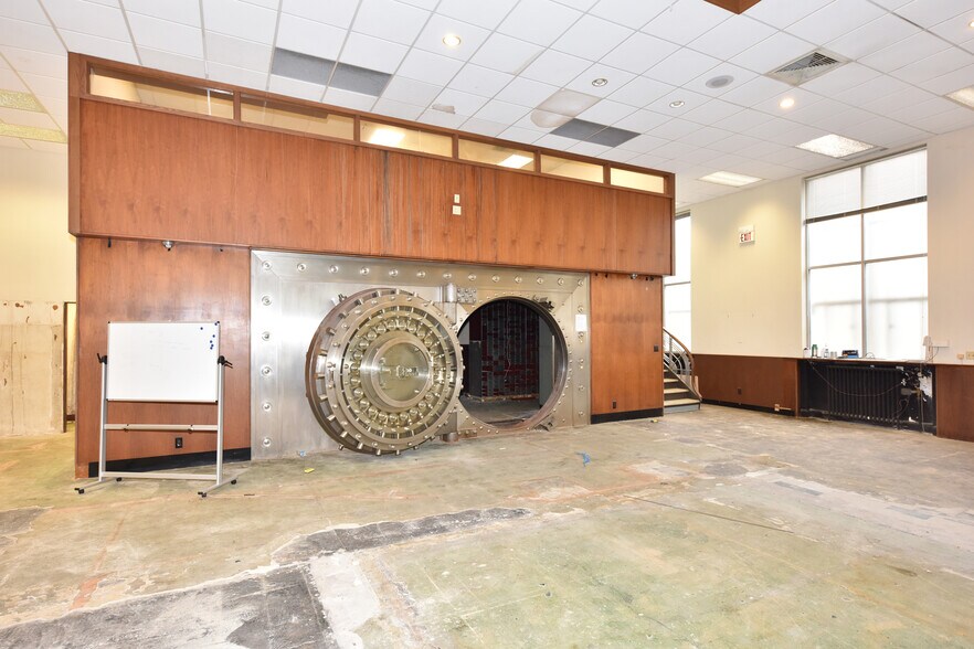 More Photos Of 4001-4015 N Oakland Ave, Milwaukee Apartments For Lease