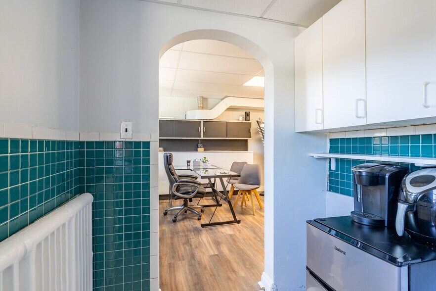 More Photos Of 1900 Old York Rd, Abington Apartments For Sale