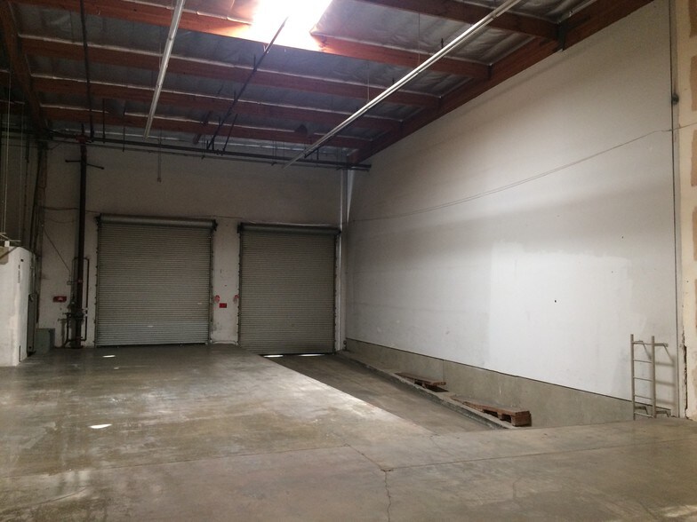 More Photos Of 11150 Arrow Route, Rancho Cucamonga Warehouse For Lease