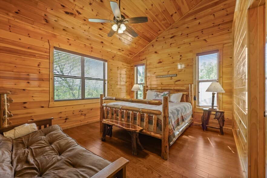 More Photos Of 1960 Blackthorn Trl, Sevierville Specialty For Sale