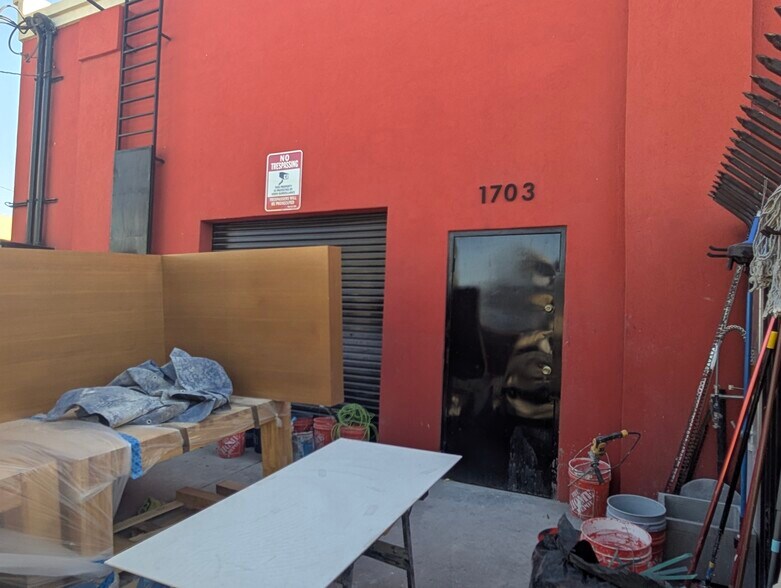 More Photos Of 1703 E Charleston Blvd, Las Vegas Freestanding For Sale