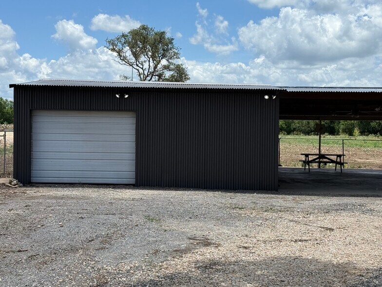 More Photos Of 4510 FM 1102, New Braunfels Office For Lease