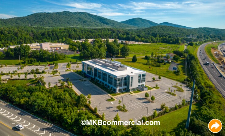 More Photos Of 1745 Loch Haven Dr, Roanoke Office For Sale