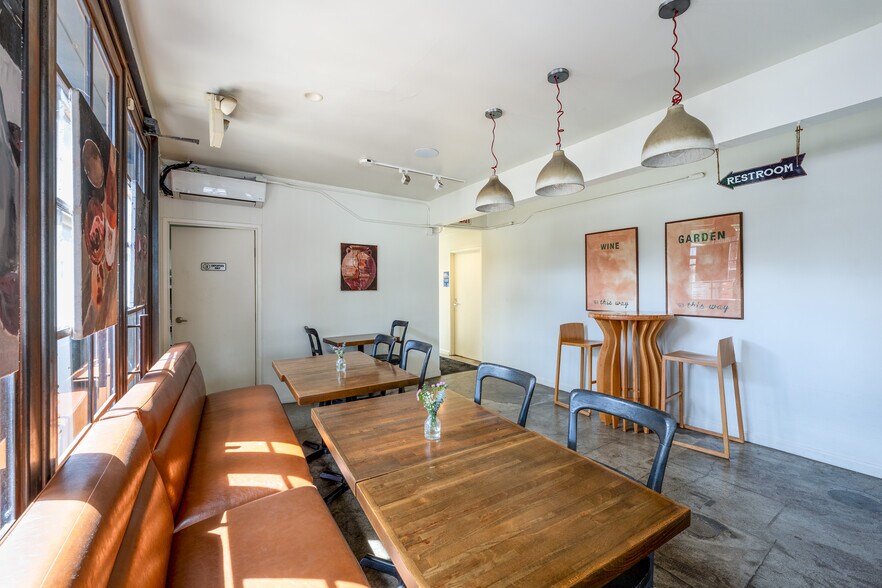 More Photos Of 2130 India St, San Diego Storefront Retail Residential For Lease