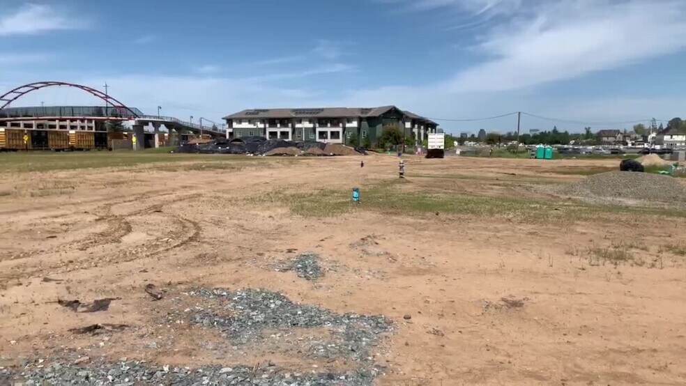 More Photos Of 3680 Crocker Dr, Sacramento Unknown For Lease