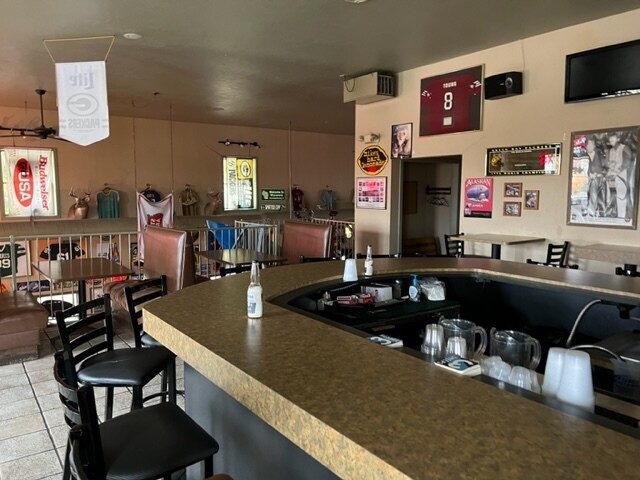 More Photos Of 303 Reid St, De Pere Restaurant For Sale