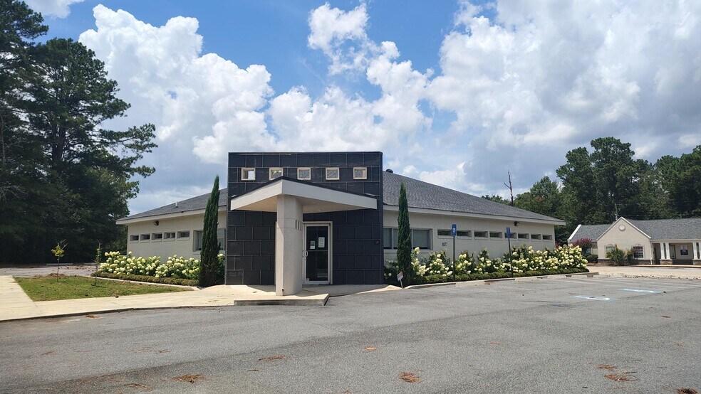 Primary Photo Of 1027 Keith Dr, Perry Medical For Lease