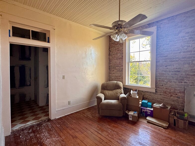 More Photos Of 2720 Cleveland St, Elloree Storefront Retail Residential For Sale