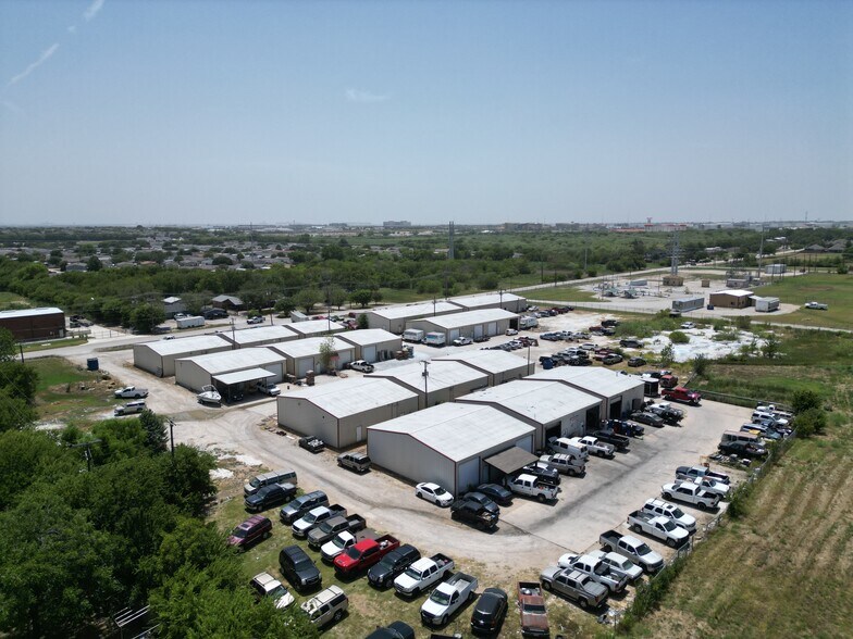 More Photos Of 3019 Keller Hicks Rd, Fort Worth Unknown For Lease