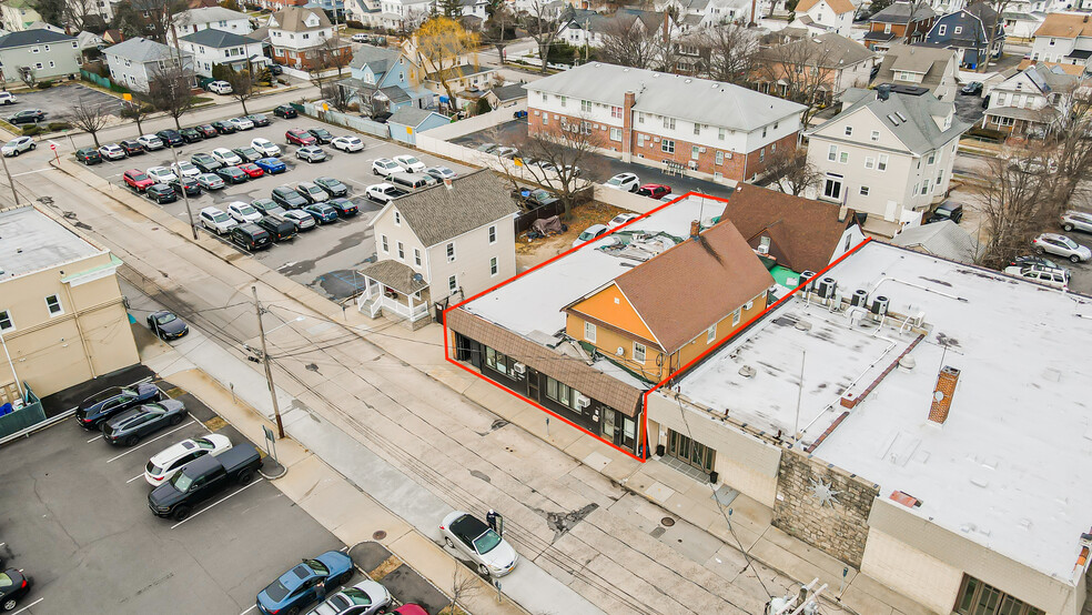 Primary Photo Of 21-23 W Jamaica Ave, Valley Stream Flex For Sale
