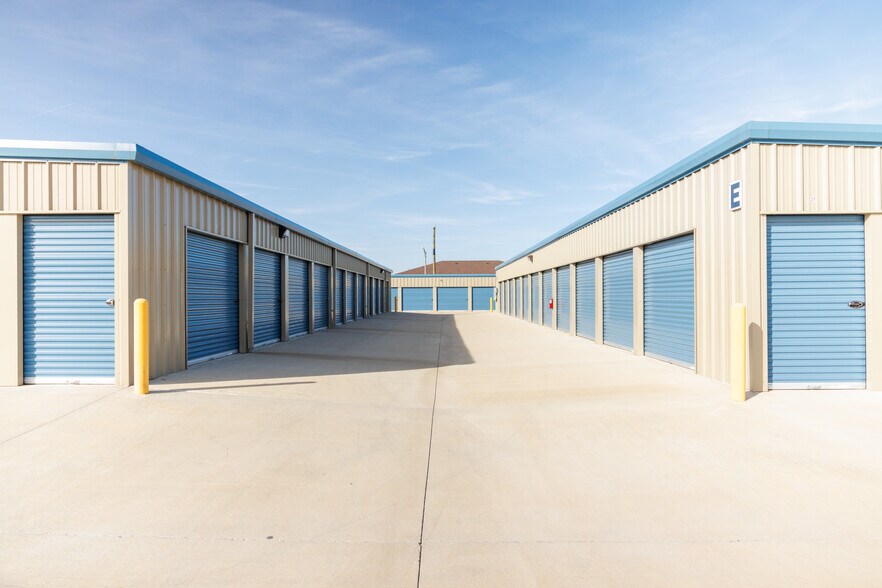 More Photos Of 1250 Commons Dr, Rogers Self Storage For Sale