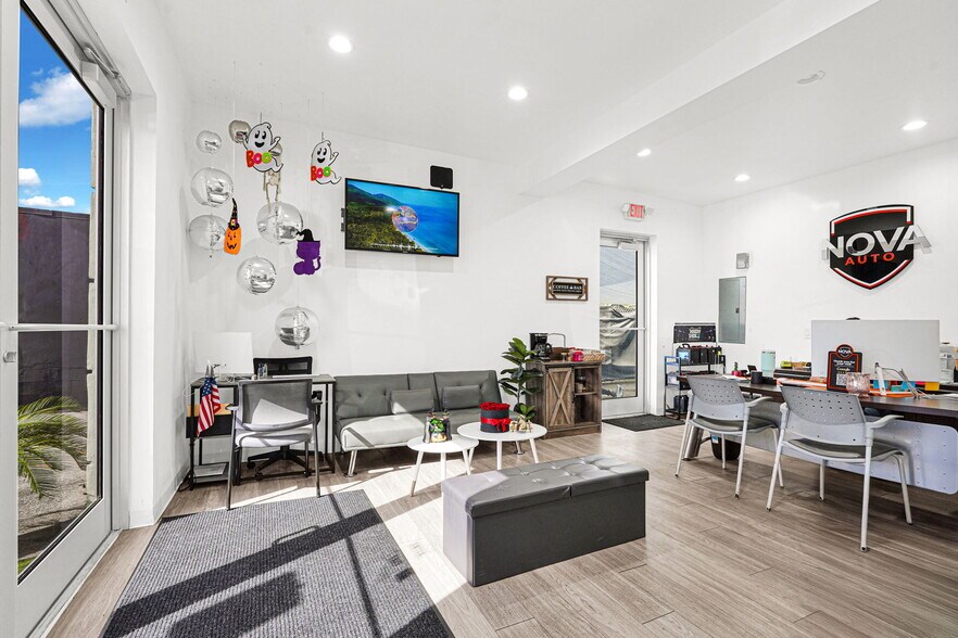 More Photos Of 9621 NW 27th Ave, Miami Office For Sale
