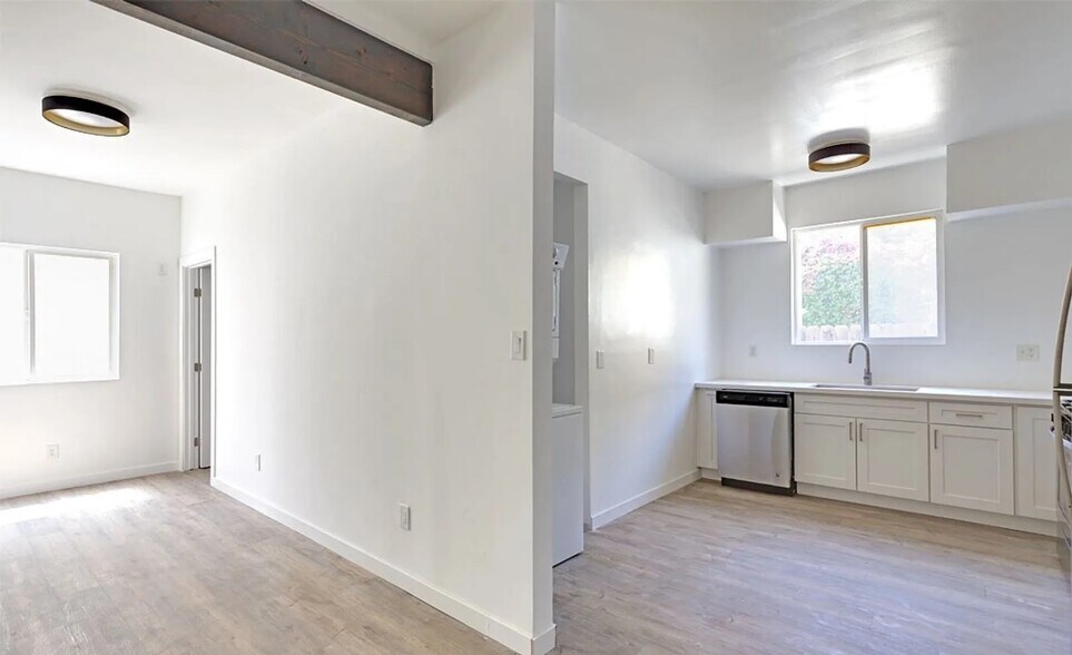 More Photos Of 957 Vendome St, Los Angeles Apartments For Sale