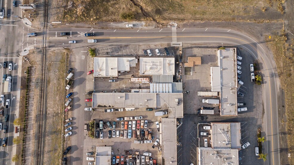 More Photos Of 22414 13th St, Newhall Contractor Storage Yard For Lease