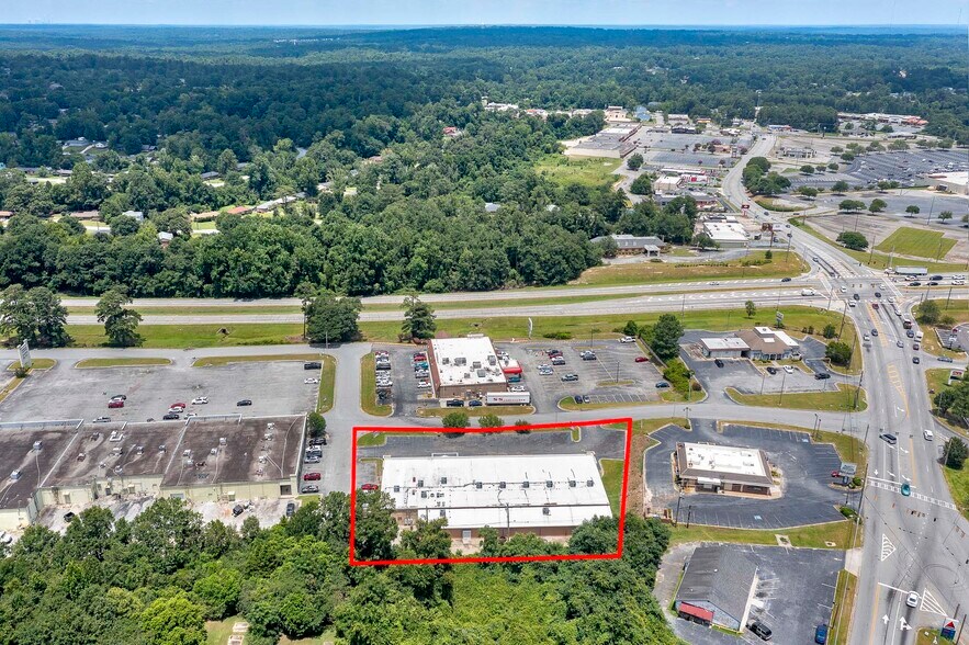 More Photos Of 3720 Bloomfield Village Dr, Macon-Bibb Storefront For Sale