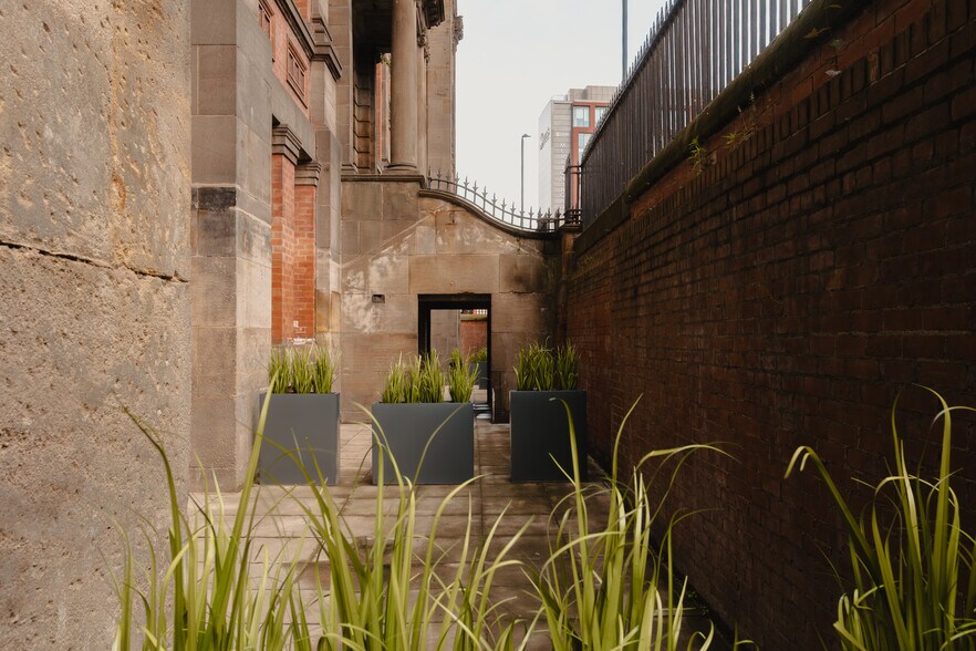 More Photos Of 2 Great George St, Leeds Coworking Space