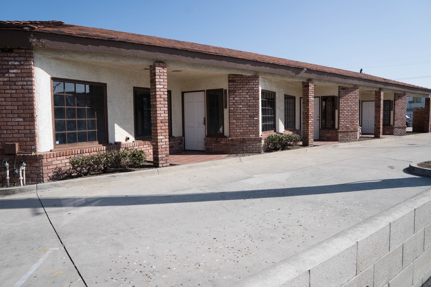 More Photos Of 10616-10622 Katella Ave, Anaheim Loft Creative Space For Sale