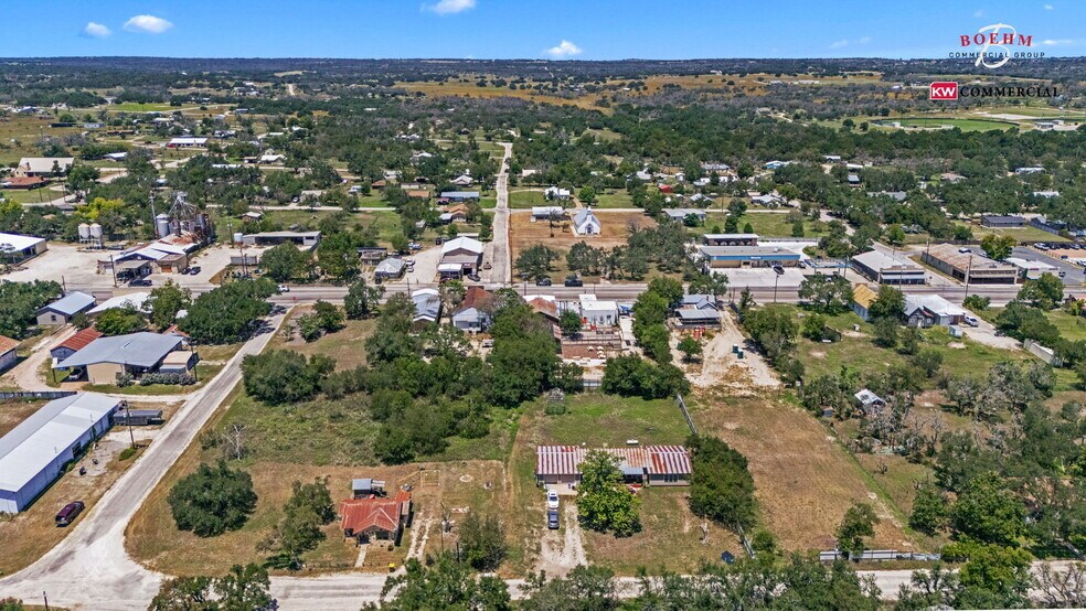 More Photos Of 23699-23737 W US Highway 290, Harper Storefront For Sale