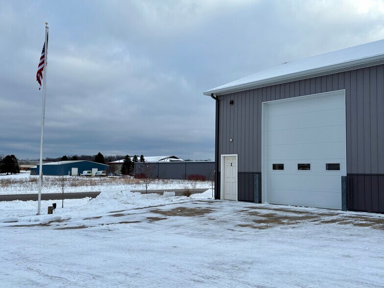 More Photos Of 1461 Industry Dr, Traverse City Industrial For Lease
