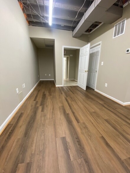 More Photos Of 5800 Main St, Elkridge Loft Creative Space For Lease