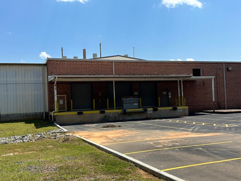 More Photos Of 119 Metrolina Dr, Shelby Manufacturing For Sale