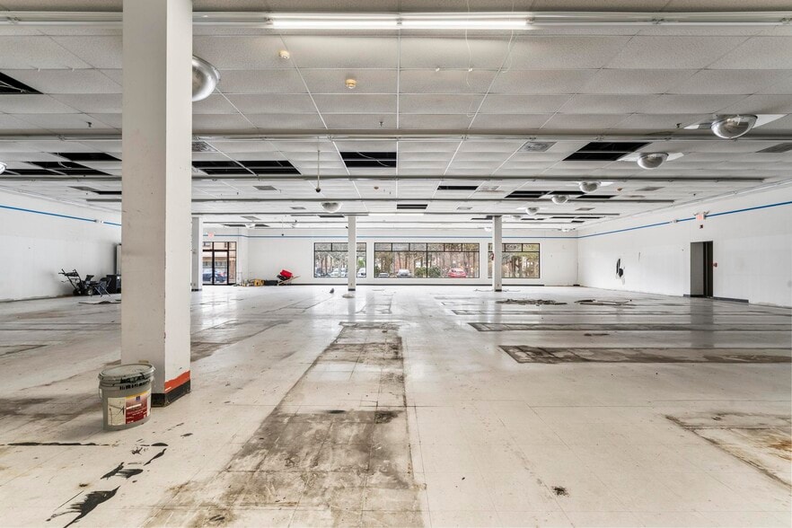 More Photos Of , Bristol General Retail For Sale