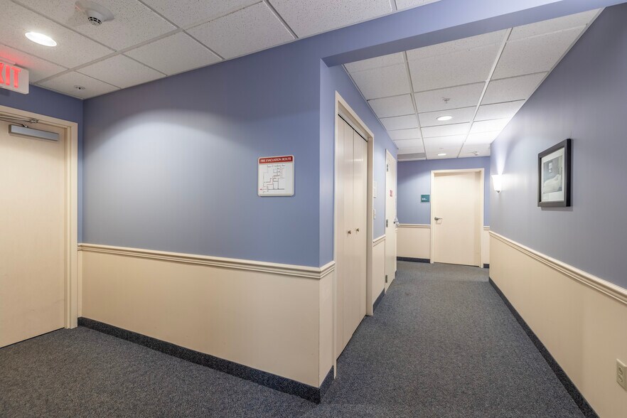 More Photos Of 195 Parrish St, Canandaigua Medical For Lease