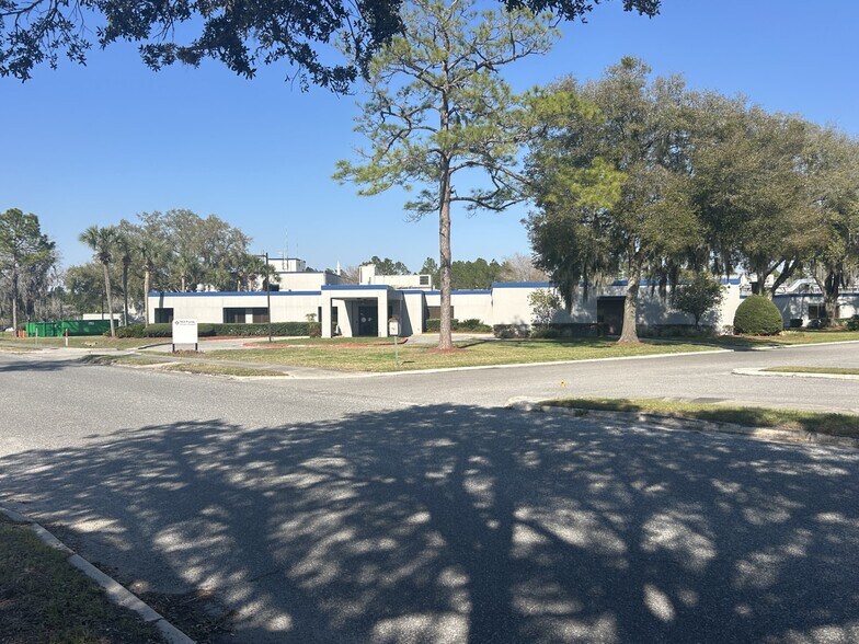 More Photos Of (Suite 8) Zeagler Dr, Palatka Office For Lease