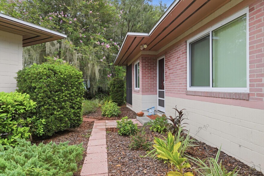 More Photos Of 642 Harwood St, Orlando Apartments For Sale