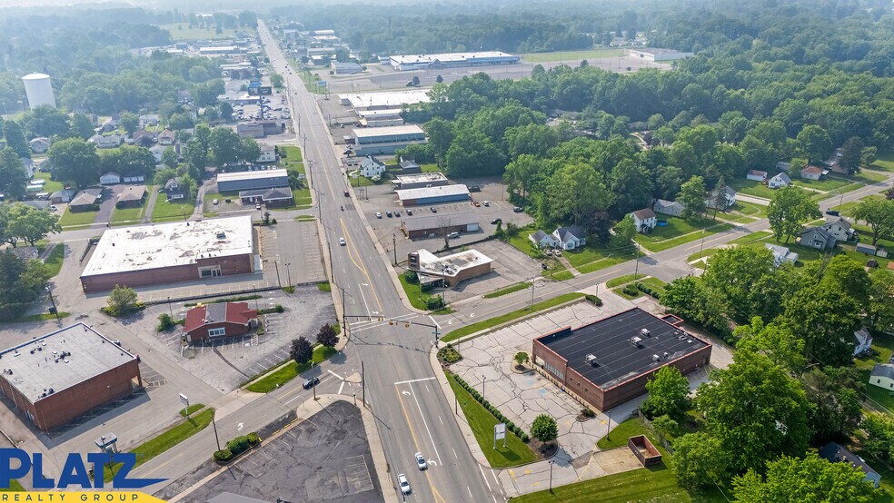 More Photos Of 2840 Youngstown Rd SE, Warren Drugstore For Sale