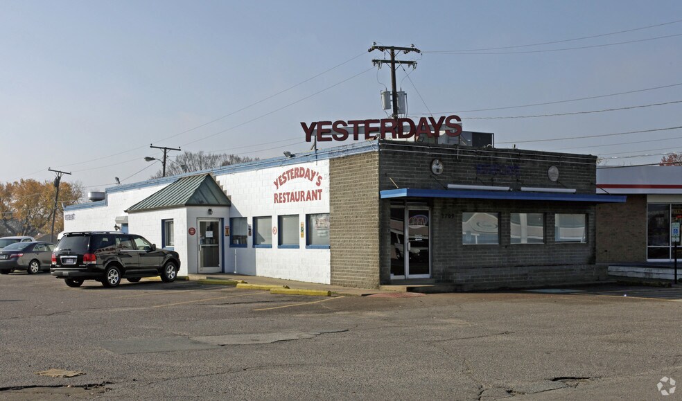 More Photos Of 2709 Williamsburg Rd, Richmond Restaurant For Lease