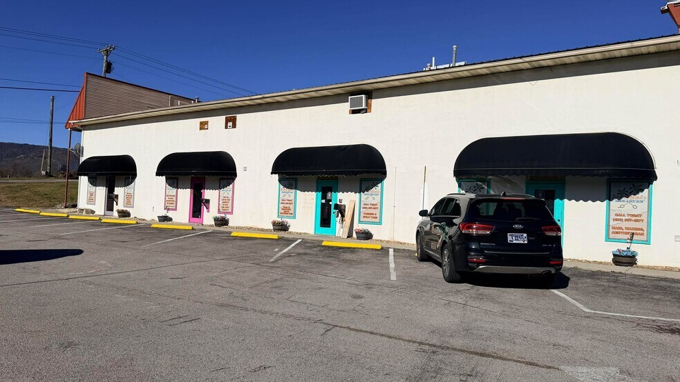 More Photos Of 3175 Appalachian Hwy, Jacksboro Office For Sale