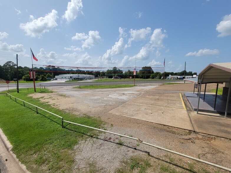 More Photos Of 145 Pan American Dr, Livingston Auto Dealership For Lease