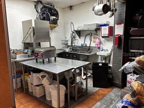 More Photos Of 6916 14th St, Bradenton Restaurant For Sale